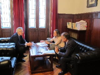 El presidente del TSXG se reúne con la conselleira de Vivenda